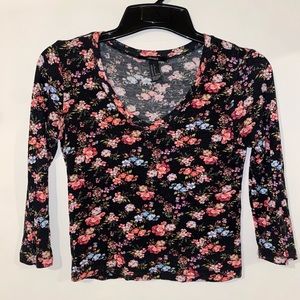 FLORAL MID SLEEVE TOP